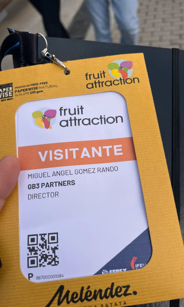 Acreditación de Miguel Ángel Gómez Rando, Managing Partner de GB3 Partners, durante Fruit Attraction 2026 en Madrid.